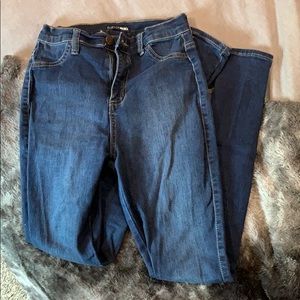 Fashion Nova High-rise Jeans